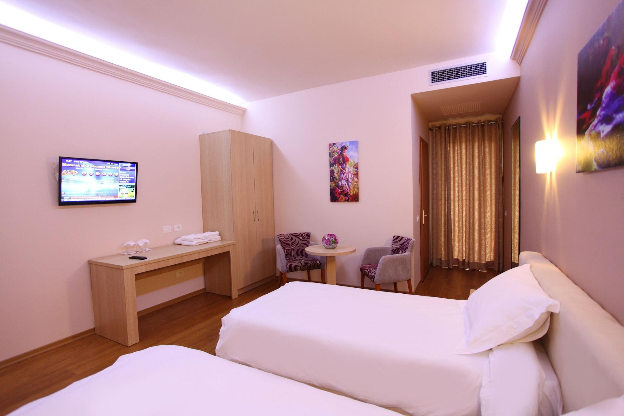 Hotel Green Hotel 4*